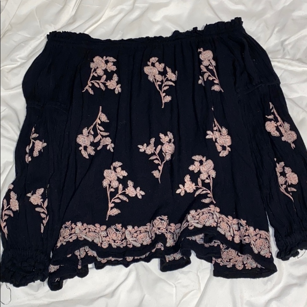 AE off the shoulder floral embroidered shirt